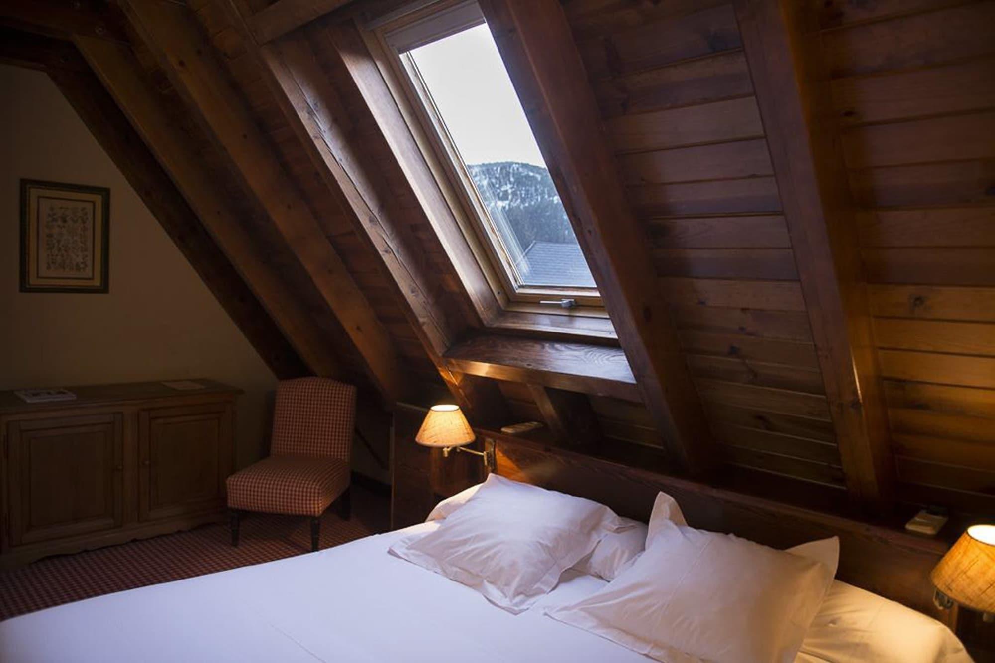 Hotel Chalet Bassibe Baqueira Beret Bagian luar foto