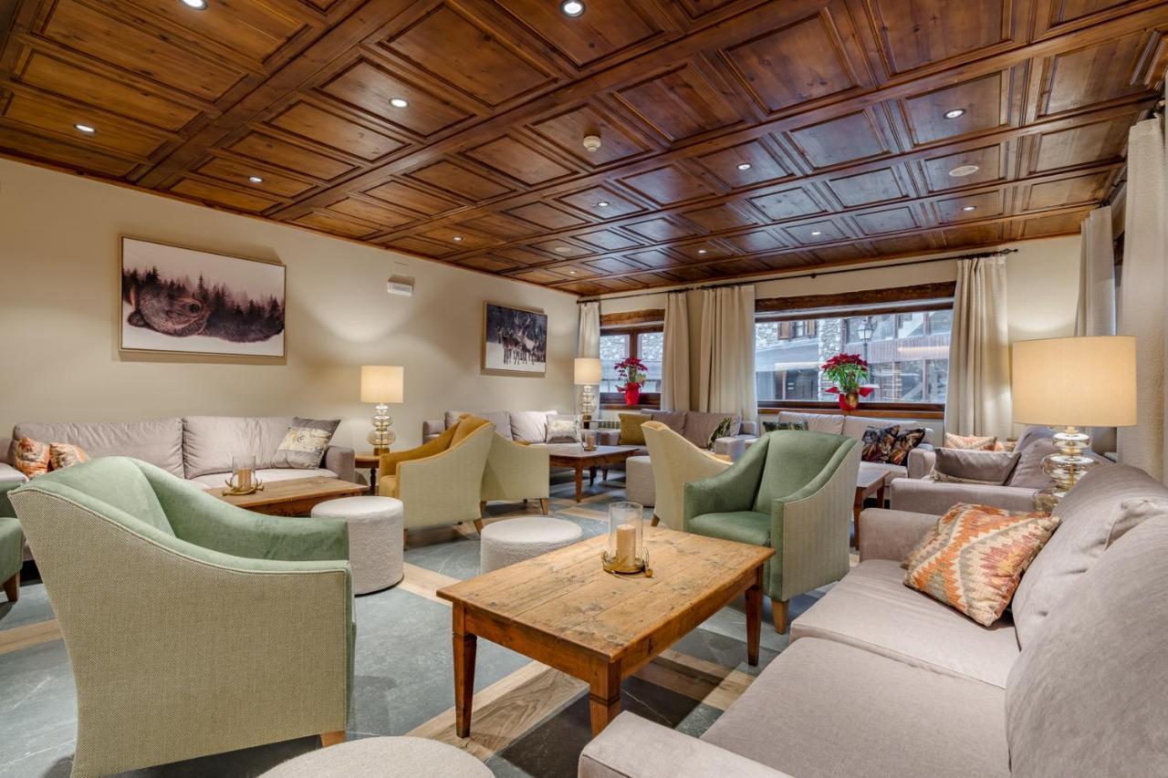 Hotel Chalet Bassibe Baqueira Beret Bagian luar foto