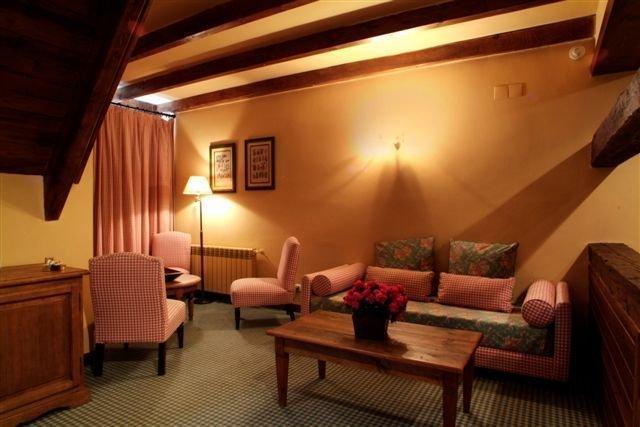 Hotel Chalet Bassibe Baqueira Beret Bagian luar foto